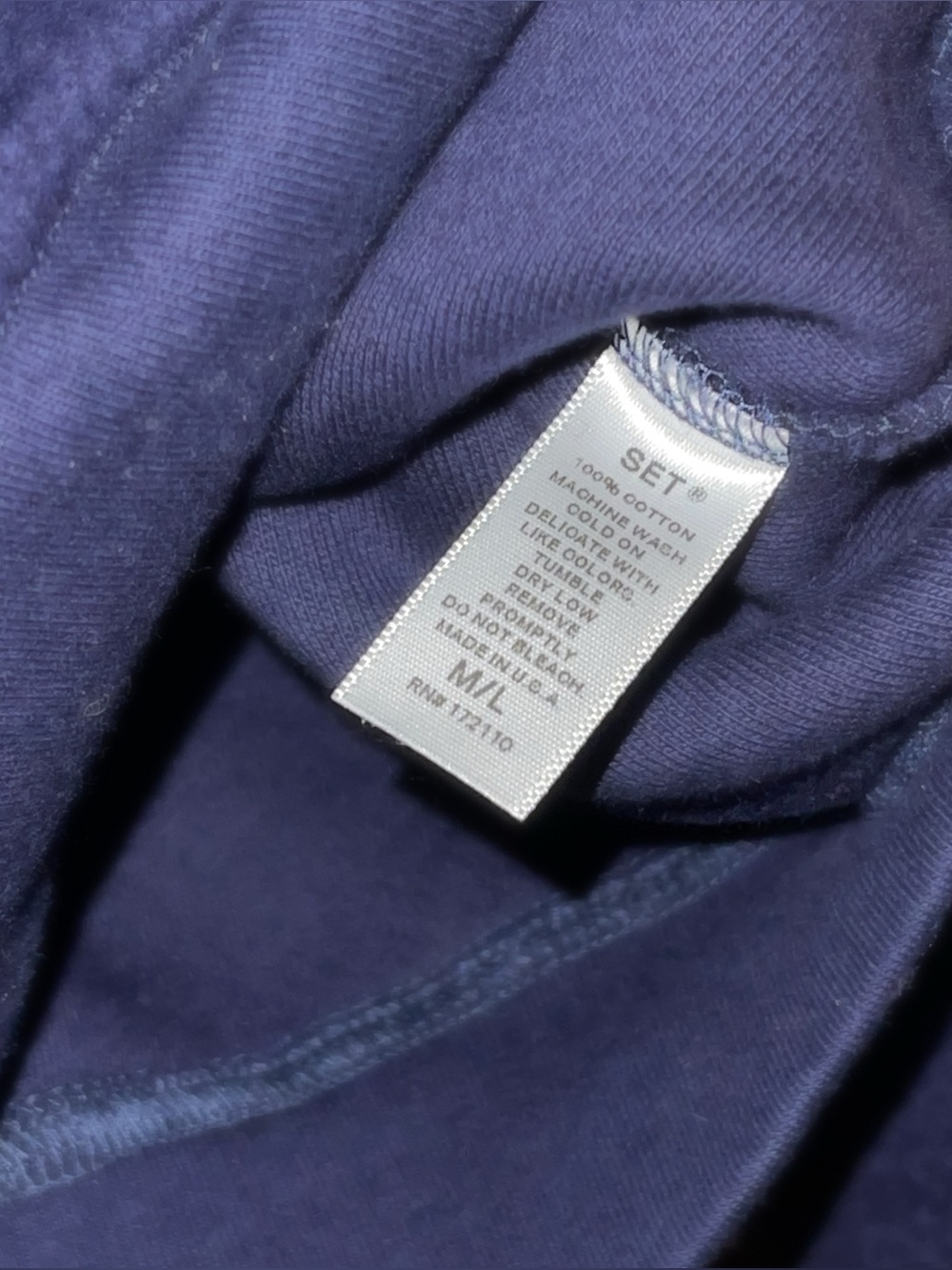 Set Active Midweight Reverse Set
Crewneck - Picture 3 of 5